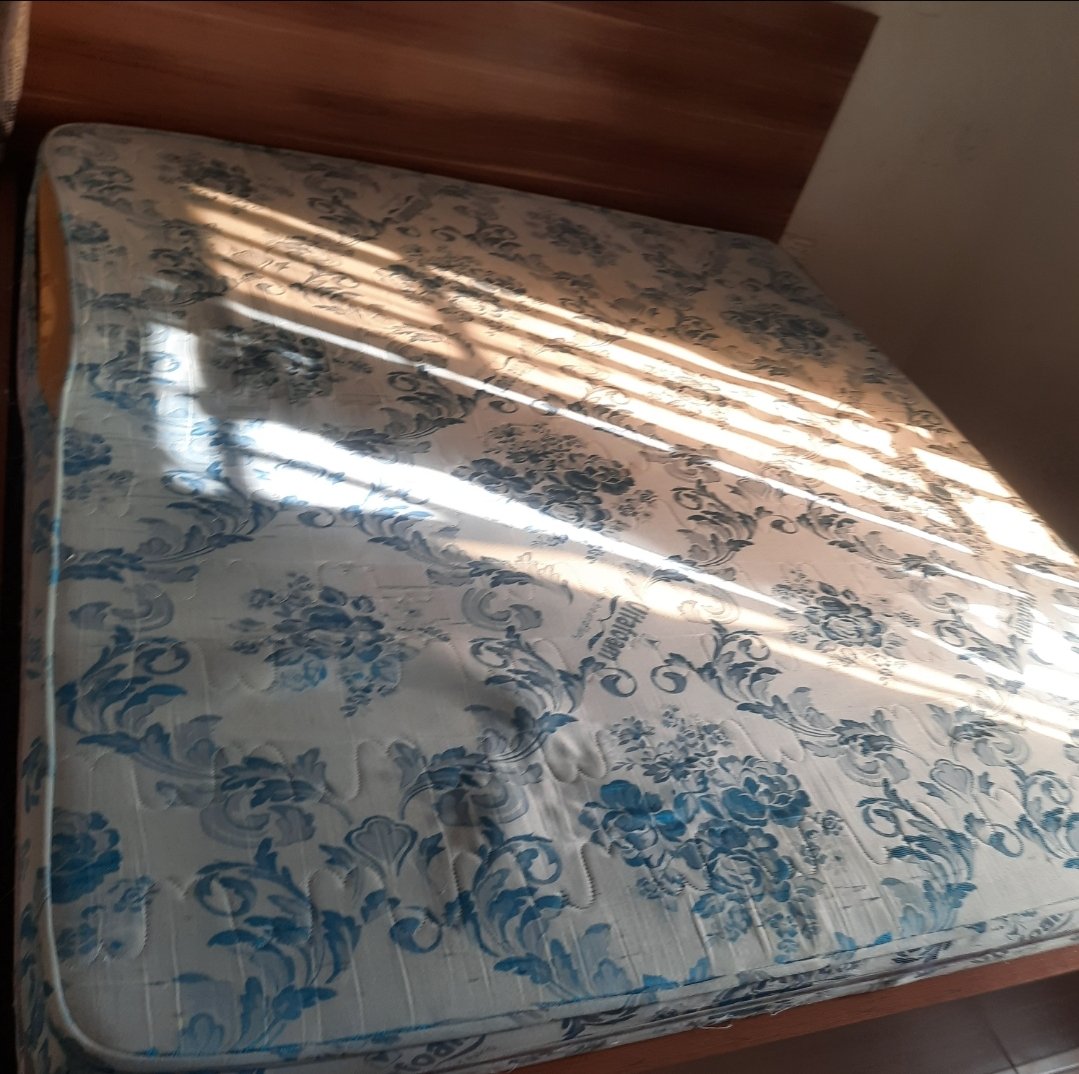 MARIASDECL75313's tweet photo. Item- semi orthopedic mattress 6×6 and frame
Condition- used
Price 200,000
Location - Abuja https://t.co/WM7Ayg4ZM7