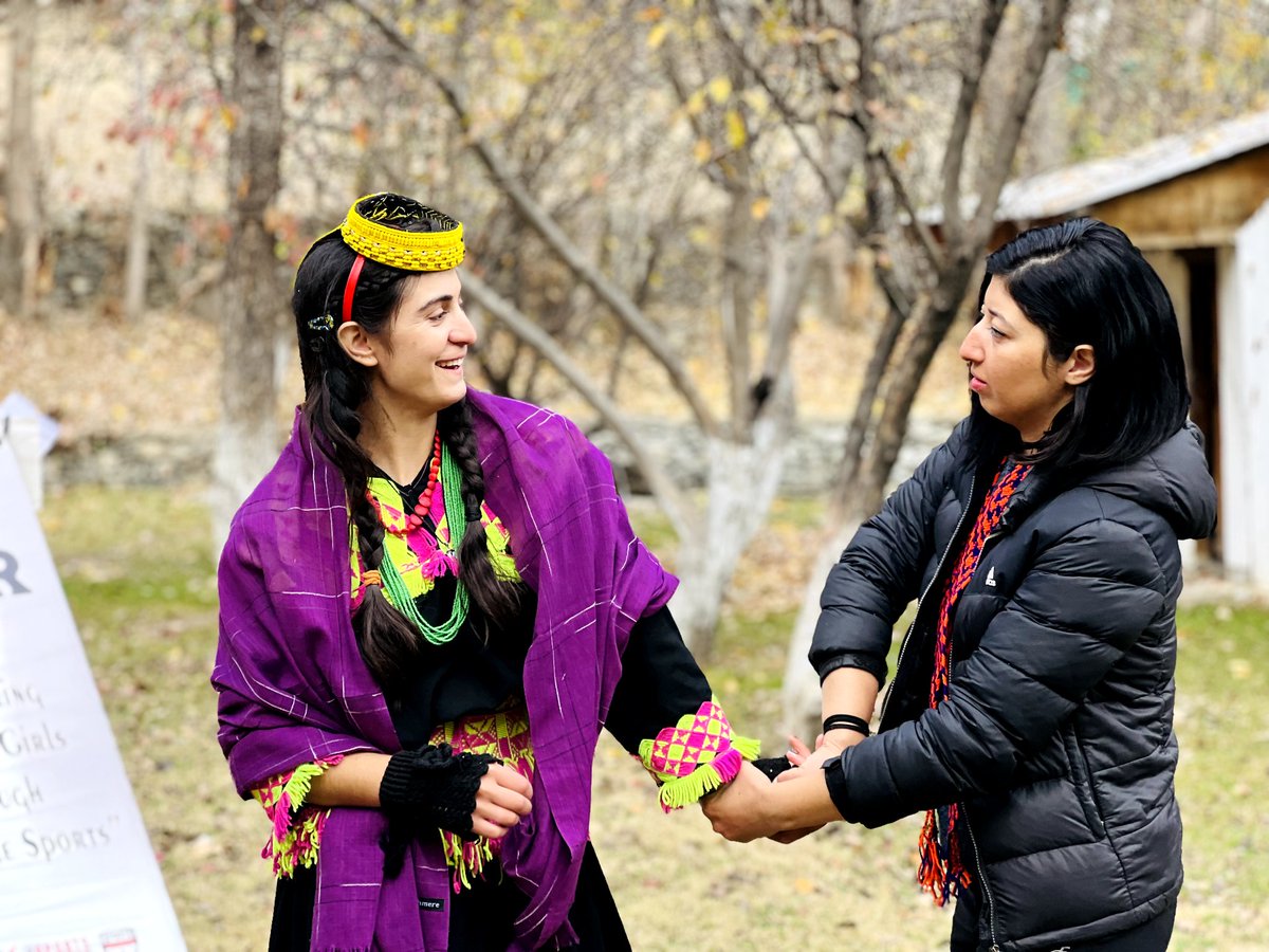 SKhanAthlete's tweet photo. Strong mountain girls, deserve strong leadership roles both on &amp; off the playground.
Moments from our recent Girls Endurance Camp in Kalash Valley.
#SamarCamp https://t.co/qgFCPAvSO7