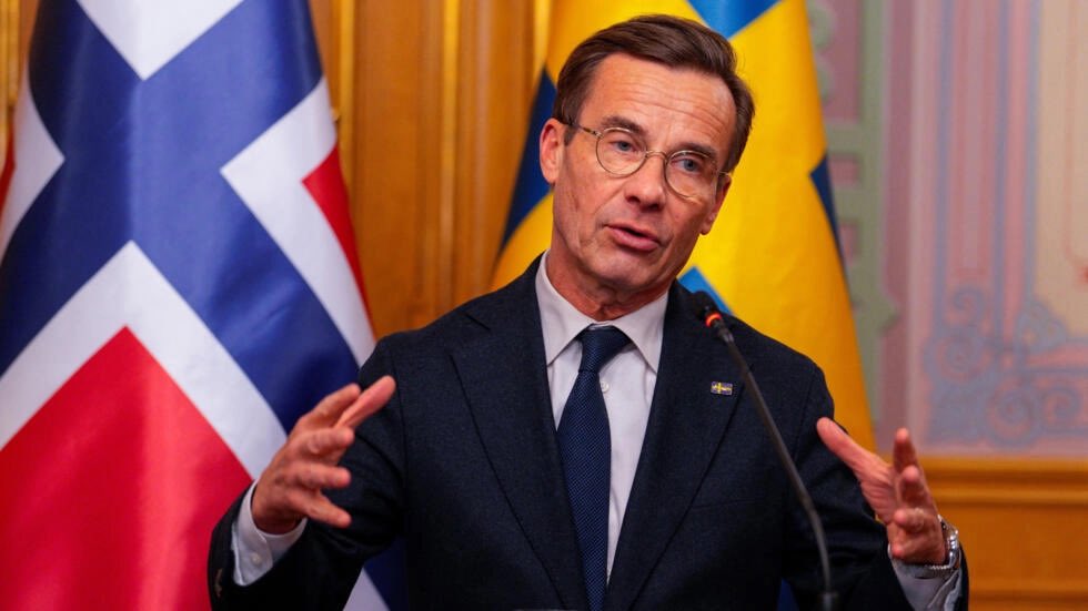 lacthumaniste's tweet photo. 🧵 En Suède, le gouvernement sous l’influence du parti d’extrême-droite « Les Démocrates de Suède » pousse des milliers de travailleurs étrangers à quitter le pays. 🇸🇪

Voici ce que l’on sait. 💡 https://t.co/tfRyrVBB54