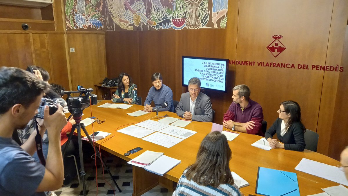 LaBastidaCoop's tweet photo. 📢 Estem molt contentes de poder anunciar oficialment el projecte LA BASTIDA - PATI DEL GALL, la primera iniciativa d'habitatge cooperatiu en cessió d'ús a #VilafrancadelPenedès 🥳

➡️ Per aquest projecte, anem de la mà amb @sostrecivic  

+ https://t.co/CeSOsW8P2T