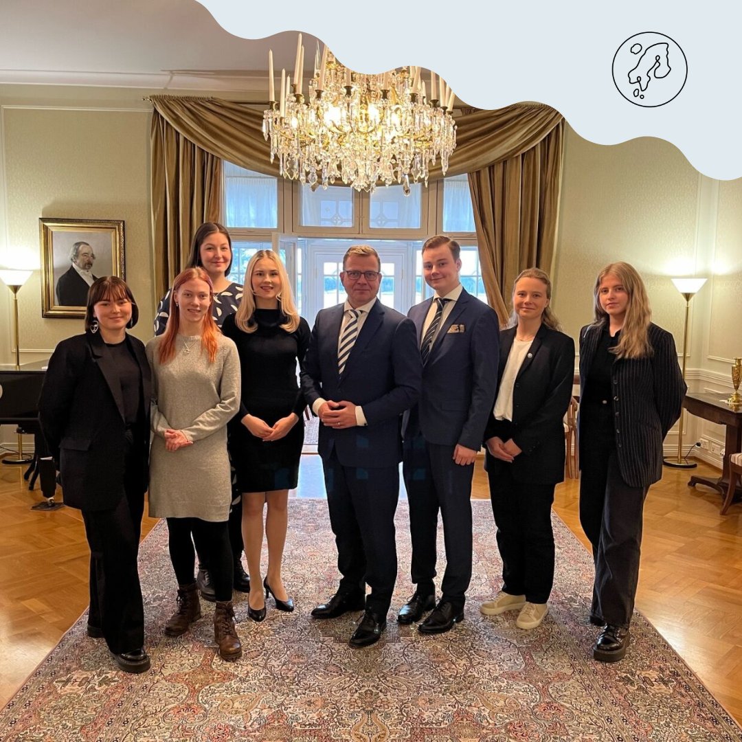 PNNPNU's tweet photo. Puheenjohtajamme kutsuttiin Kesärantaan keskustelemaan nuorten tilanteesta. Nostimme puheenvuorossamme esille, kuinka tärkeää on tukea nuorten liikkuvuutta Pohjoismaissa ja osallistaa nuoria päätöksentekoon sekä nuorten mielenterveyden ja nuorisojärjestöjen rahoituksen tärkeyden. https://t.co/PQfotPRRAP