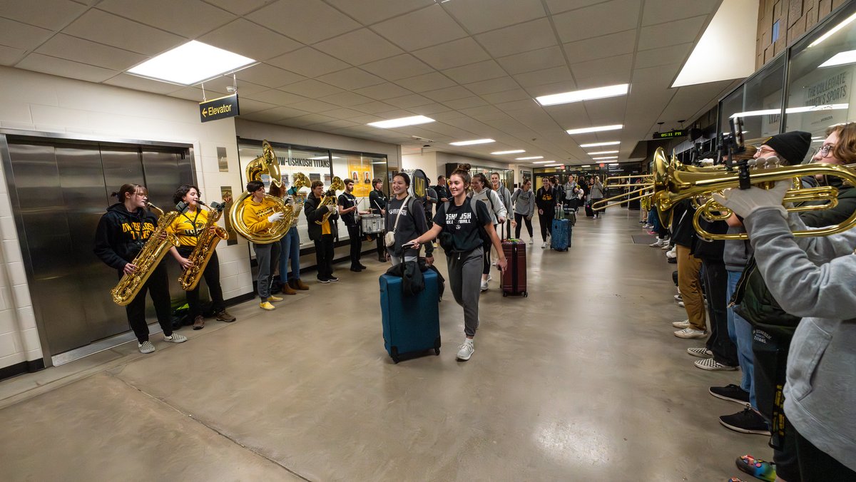 uwoshkosh's tweet photo. 🎉 All of Titan Nation is behind @UWOVolleyball as they continue their NCAA tournament run in California! 

📆 UWO's Elite Eight match begins at 9 p.m. Wednesday. 

Go Titans! 💛🖤 https://t.co/FarJgQpoOc