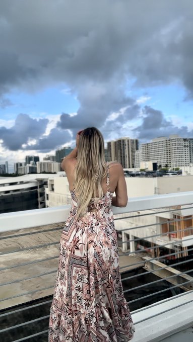 &ldquo;The person with dreams is more powerful than the one with all the facts.&rdquo; Albert Einstein https://t<a href="/tag/natural"class="tags"><span>#natural</span></a><a href="/tag/mombod"class="tags"><span>#mombod</span></a><a href="/tag/olderwoman"class="tags"><span>#olderwoman</span></a><a href="/tag/over40"class="tags"><span>#over40</span></a>