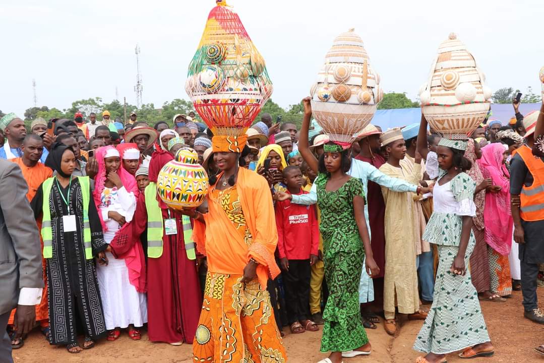 TheCameroonianZ's tweet photo. 6e Assemblée générale ordinaire de l’Association pour le développement social et culturel des Mbororos (#Mboscuda). 

📍Ngaoundéré #Cameroon https://t.co/CXBIHq398W