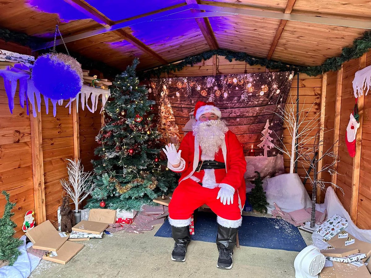 WendyAnnAger's tweet image. Reminder of ROAD CLOSURE &amp;amp; Parking suspension in #Coulsdon town centre for SAT 2nd Dec for Yuletide Magic see CoulsdonPartnership.org