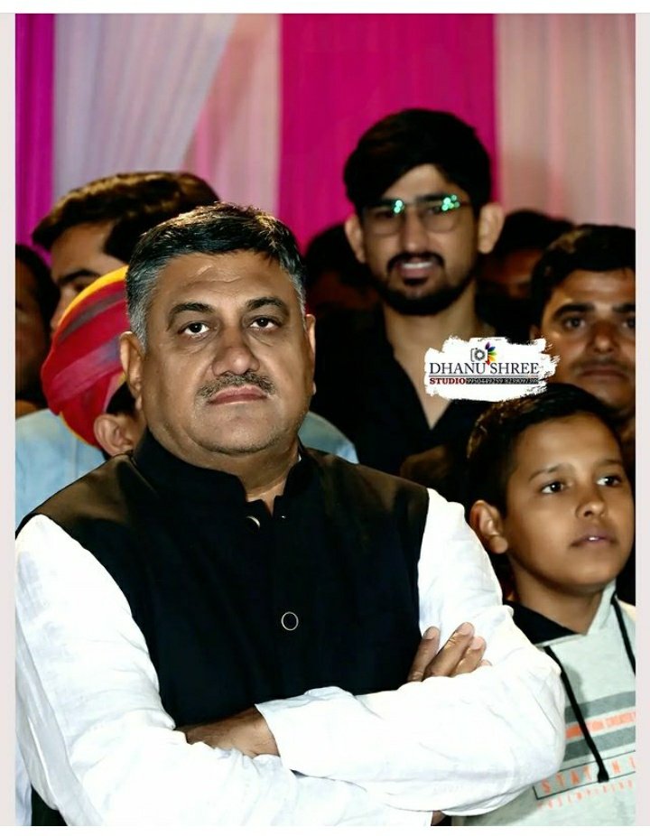 teampapuramdara's tweet photo. चलता रहूँगा पथ पर,चलने में माहिर बन जाऊँगा.!या तो मंजिल मिल जायेगी,या अच्छा मुसाफ़िर बन जाऊँगा.!!
#teampapuramdara https://t.co/xPkRtAFBuy
