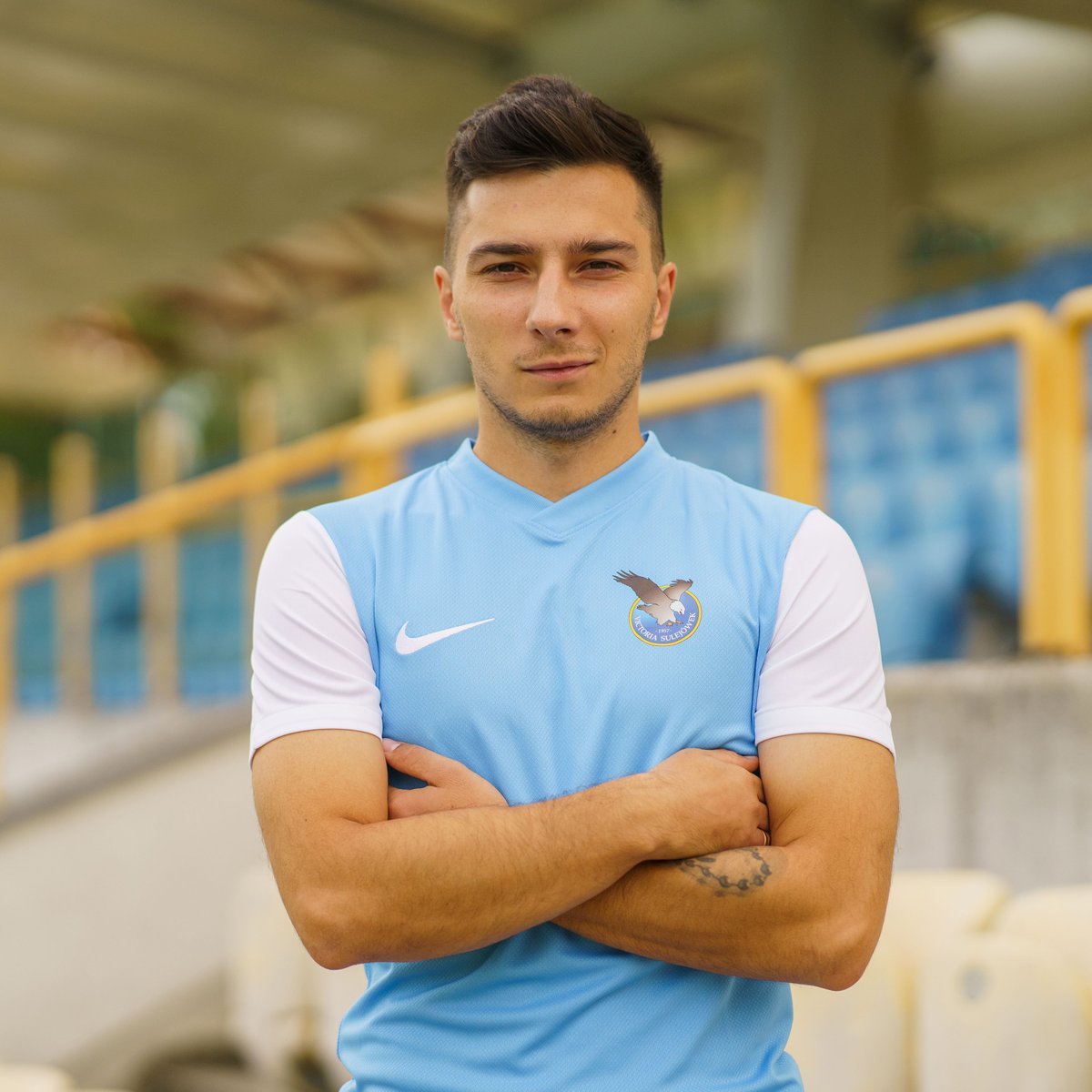 Marcin! W Twoim dniu chcemy Ci życzyć przede wszystkim zdrowia, szczęścia i jak największej liczby minut na boiskach w barwach Victorii w III lidze!

Spełnienia najskrytszych marzeń, jeszcze więcej dobrego humoru i żartów!

100 lat!