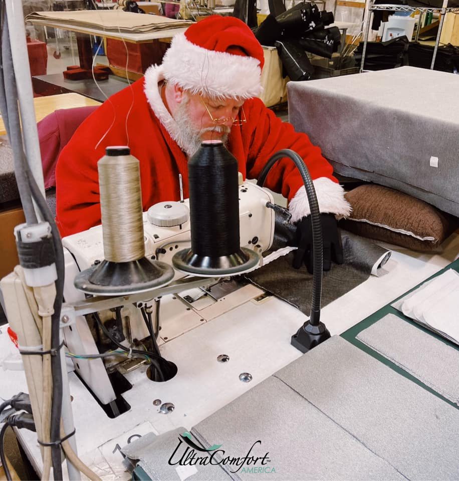 UltraComfortUSA's tweet photo. Santa and his elves are hard at work custom building our power lift recliners by hand! 🎅 UltraComfort lift recliners make the perfect Christmas gift. Find the world's most comfortable recliners at https://t.co/pbpS6h1Zjg!
#ChristmasGift #Santa #ultracomfort #comfort https://t.co/tMbFZQG26P