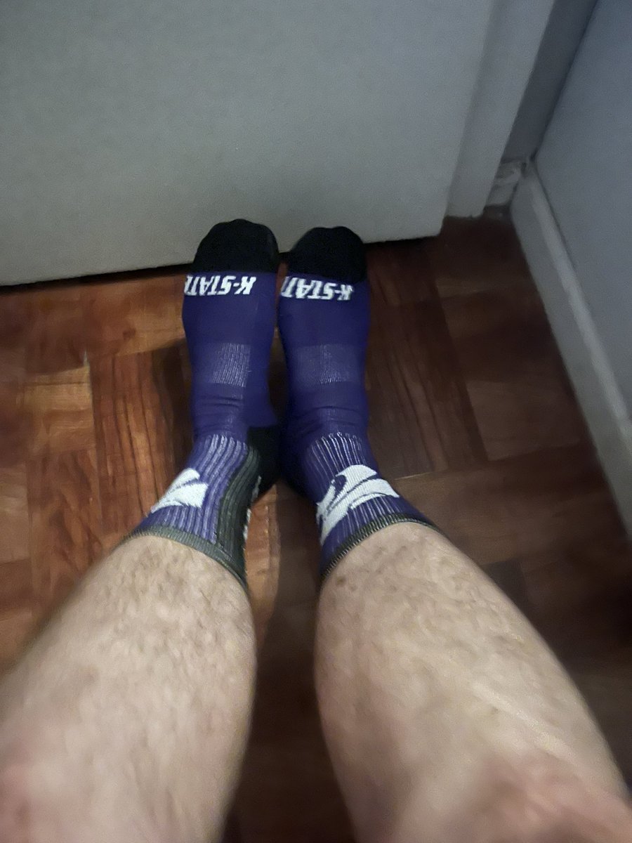 PVCAT82's tweet photo. Day 27 #kstatechallenge #sockweek how can the football season already be over? Time to drill in on basketball. @KStateMBB @CoachJTang https://t.co/YanqwXPBL9