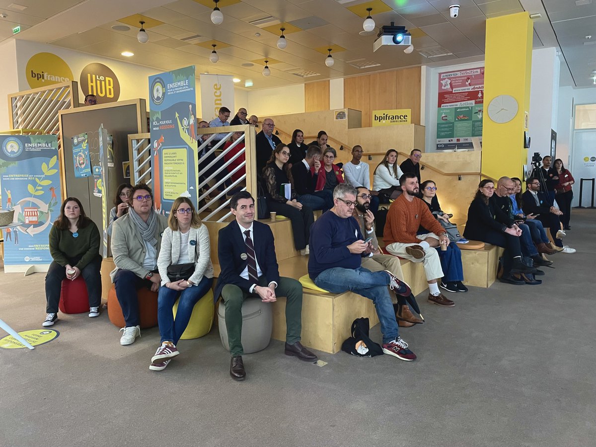 En bref :
🕥 10h20 : Philippe de Mareilhac, MV Design, sur le conseil stratégique et le branding.
🕥 11h20 : Anne Cassagnabère, HUBENCY, sur le recyclage et la gestion des déchets.
🕥 12h30 : Jocelyne LEPORATTI, lancement du livre "Basculer vers un commerce plus durable".