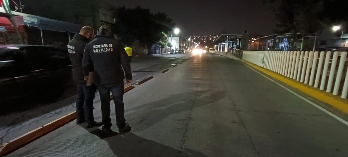 SEMOV_Edomex's tweet photo. Hoy en #Chimalhuacán, iniciamos en coordinación con la @SS_Edomex el operativo para evitar que se invada el carril confinado exclusivo del #Mexibús y así tener una #MovilidadSegura para las y los mexiquenses. #ElPoderDeServir https://t.co/EyIQrIqQHp