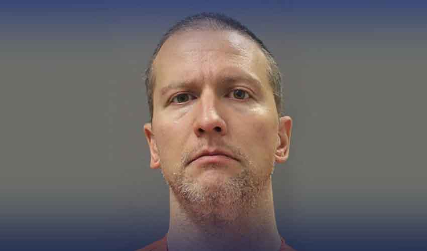 MatthewNichol5's tweet image. Derek Chauvin the scapgoat. George Floyd died of an overdose of Fenanyl. He is not even human now. His family found about his stabbing on the media not from the prison. Maxine Waters encited violence if he wasn&apos;t convicted. Free Derek Chauvin. Any thoughts on Chauvin and Maxine…