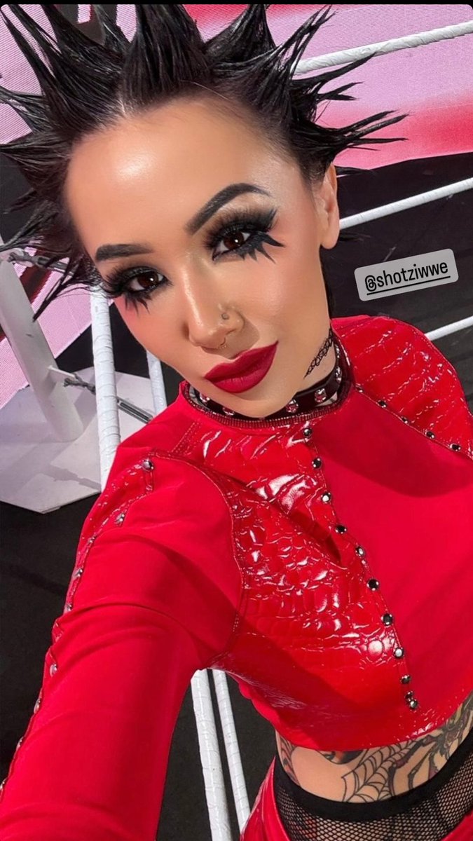 TakeYourShotzi's tweet photo. Red for filth. 🩸🔪🩸 https://t.co/98zuYGeQSL