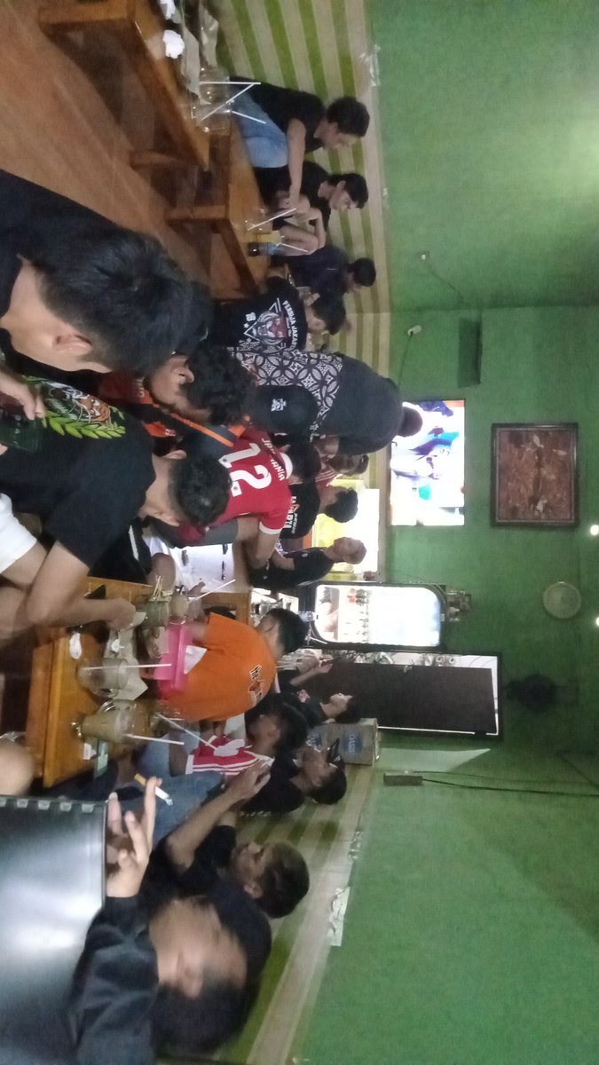 Kulo_Rooney's tweet photo. Masih menunggu konfirmasi komandan buat selebrasi dari Banjarnegara @JakPurwokerto rantau. https://t.co/LA3zrsEhcH