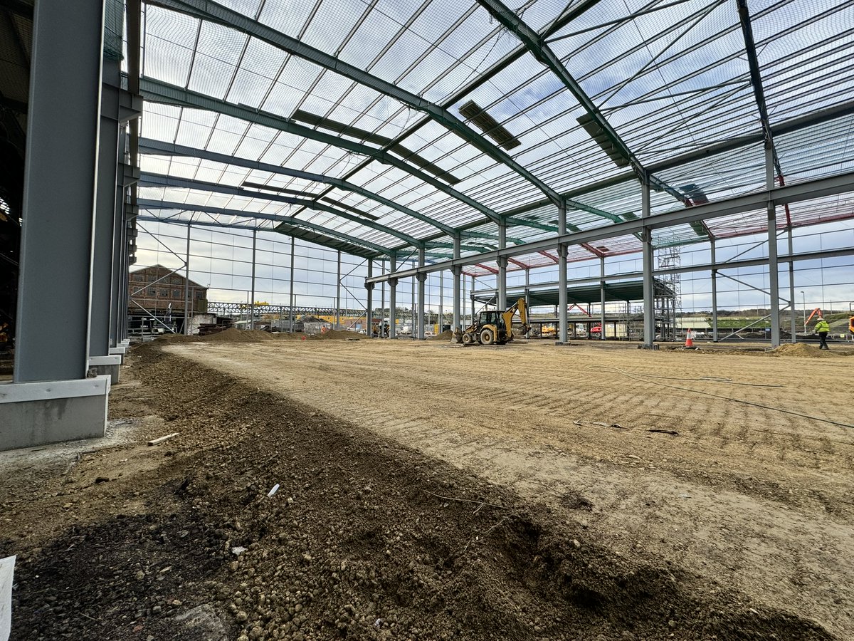 BDNorthernLtd's tweet photo. A major milestone in the construction process has been celebrated at @BritishSteelUK new £26 million mast service centre, following completion of the facilities' steel frame, designed and led by BDN's Architects and Engineers.
 
#BritishSteel #BuildingStrongerFutures https://t.co/h3e4paC8oQ
