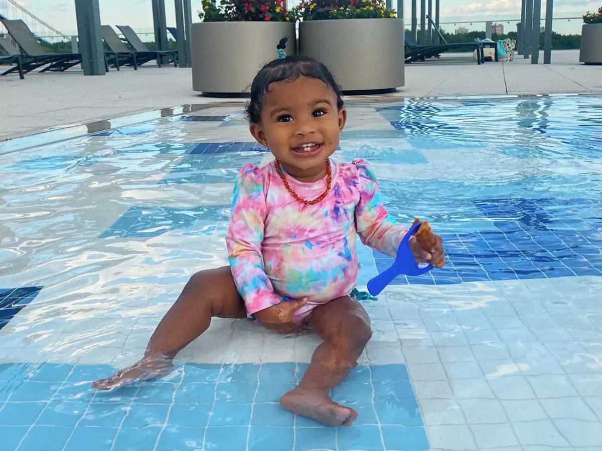EZCelebBuzz's tweet photo. 👨👩👧👧 Despite their recent separation, Teyana Taylor & Iman Shumpert are setting #CoParentingGoals. They're navigating the journey with love for their daughters, Junie & Rue Rose. 🌟 From 2015 to 2020, their family moments have been nothing short of special. 💕 #FamilyFirst #ShumpertSisters