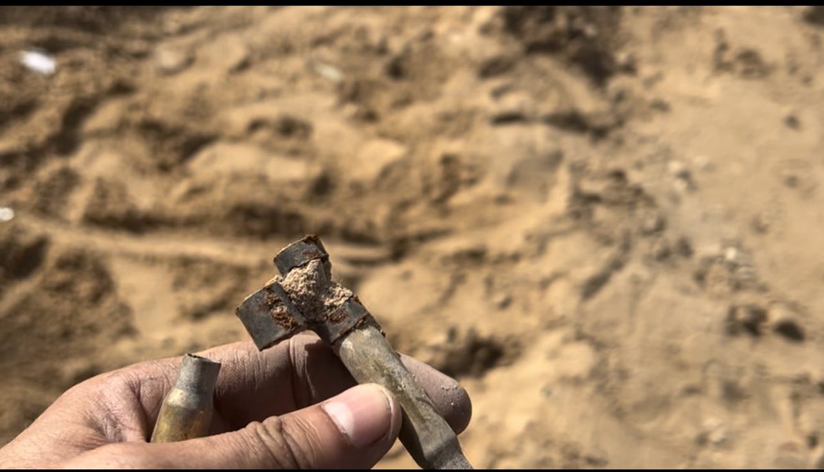 itranslate123's tweet photo. IF YOU LOOK CLOSELY, THESE ARE ISRAELI BULLETS. 

I found many of them in the UN school Israel turned into a military base. https://t.co/rhY5DM5wbe