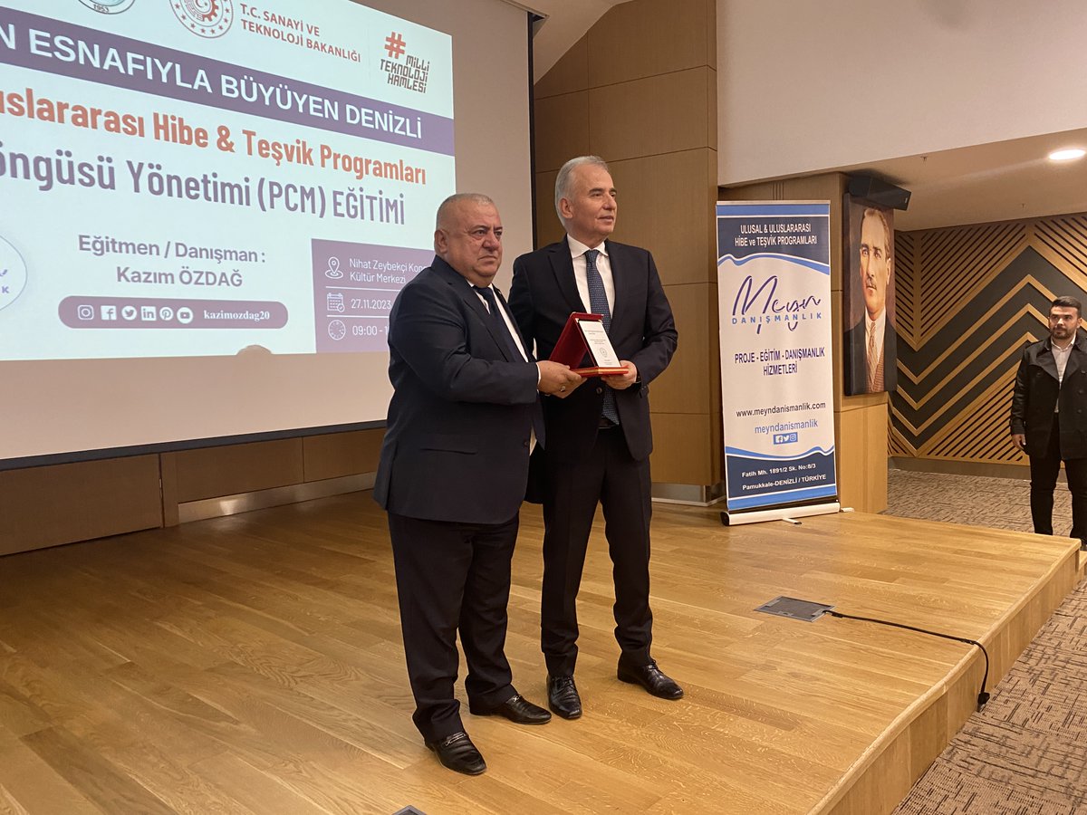 Beş gün sürecek eğitimin ilk gününe Denizli Büyükşehir Belediye Başkanı Osman Zolan, Pamukkale Belediye Başkanı Avni Örki, Denizli Esnaf ve Sanatkarlar Odaları Birliği Başkanı Mehmet Ali Erbeği katıldı. 

@denizlibld <a href="/PamukkaleB/">Pamukkale Belediyesi</a> <a href="/Denizli_Esob/">Denizli Esnaf ve Sanatkarlar Odaları Birliği</a>