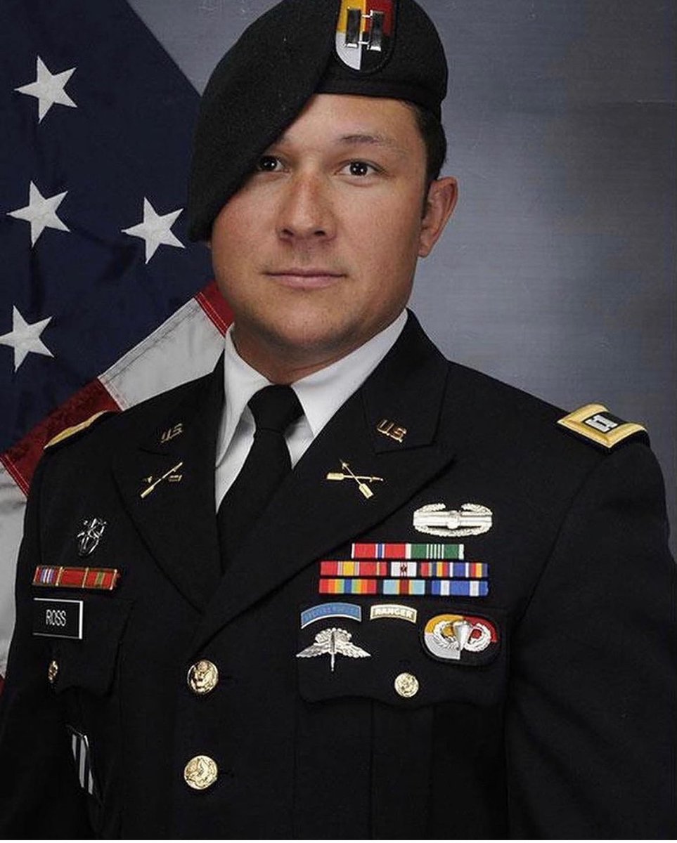 op_hawkeye's tweet photo. 11.27.2018 ~ Captain Andrew Ross 🇺🇸

#OpHawkeyeRemembers #AndrewRoss #DrewRoss #USMA #3rdSFG #BronzeStars (2) #PurpleHeart #DeOppressoLiber
 
📜 https://t.co/Rnkz3YIEEr
📜 https://t.co/BBn6mjtBxr
📜 https://t.co/Ba8ARWw8SS
🎥 https://t.co/rJivzLoXaT
📰 https://t.co/KgFuCpQ5GY https://t.co/rU9Vsw52Bf