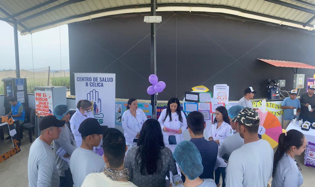 IESS_Loja's tweet photo. #IESSec #25N En el cantón Zapotillo el Centro de Salud B Celica, la empresa Hortifrut Ecuador S.A y el Hospital Básico de Zapotillo desarrollaron una casa abierta con motivo de celebrarse el “Día Internacional para Eliminar la Violencia contra la Mujer” https://t.co/tGsdV0qaeI