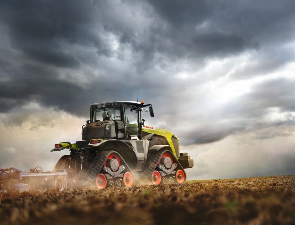 The smarter way to maximize performance. The CLAAS XERION 12 Series Tractor. Give us a call at +1 306 978 2300 and see for yourself!