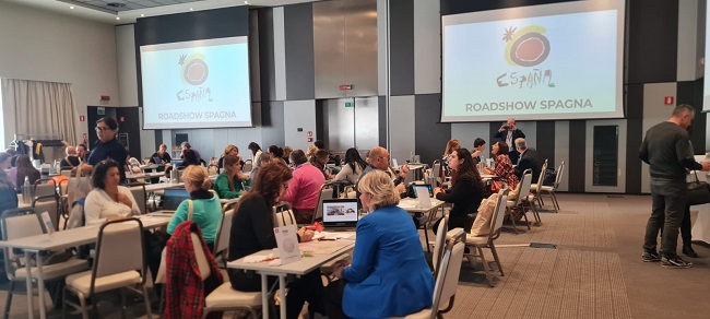 🇮🇹 Basquetour y las asociaciones de agencias receptivas de #Euskadi participan en varias jornadas de comercialización en Venecia Mestre y Gubbio (Italia).

📎 basquetour.eus/mas-de-120-age…