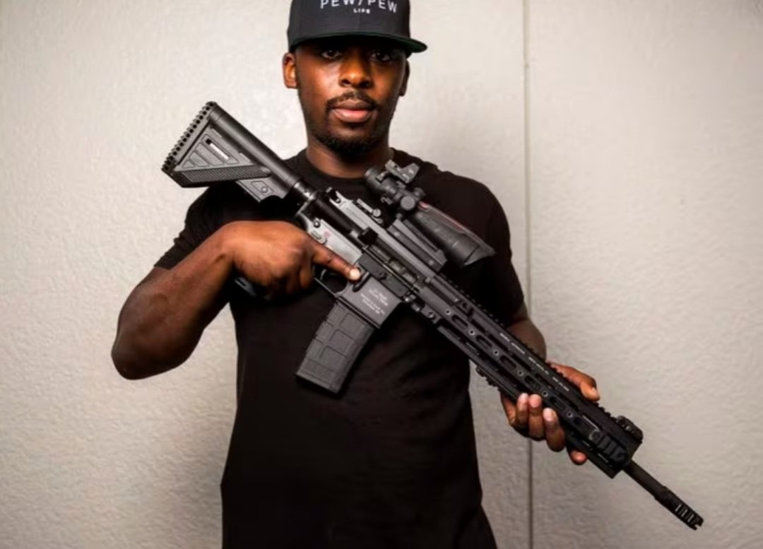 AzPetrich's tweet image. Close your eyes and imagine a black version of Kyle Rittenhouse crossing state lines to go hunting and then getting away with murdering two white men. 🤔