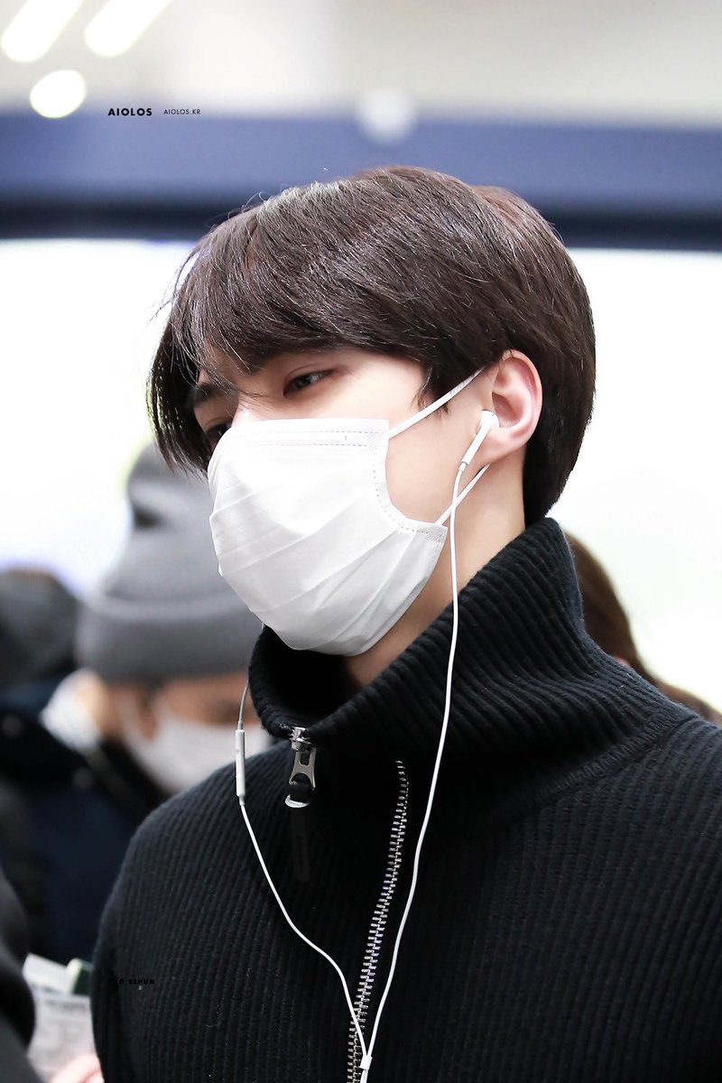 milkteus's tweet photo. 181127 — 5 years ago today 🖤 https://t.co/2Y4WXR6XrQ