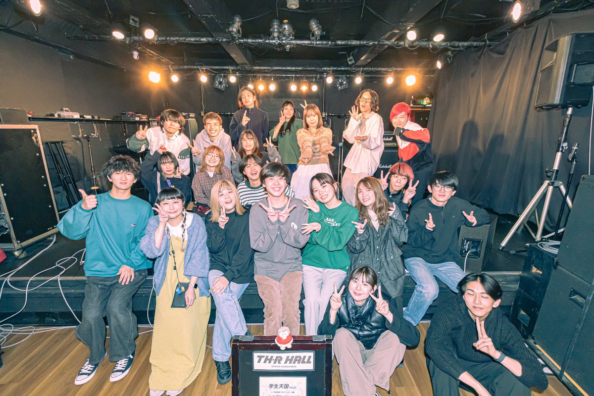 _dayone__'s tweet photo. 本日は"学生天国Vol.23"
ご来場いただきありがとうございました〜！

ステージからノリノリのみなさん見えてましたよ👀
たくさんお話しできて嬉しかったです🧸
いろはくん最高のイベントありがとー！！

ライブではこっそり告知しましたが
12/28は予定空けといてくださいね🤔💭

Next→12/28(Thu)…… https://t.co/0pmAGSgt3Q