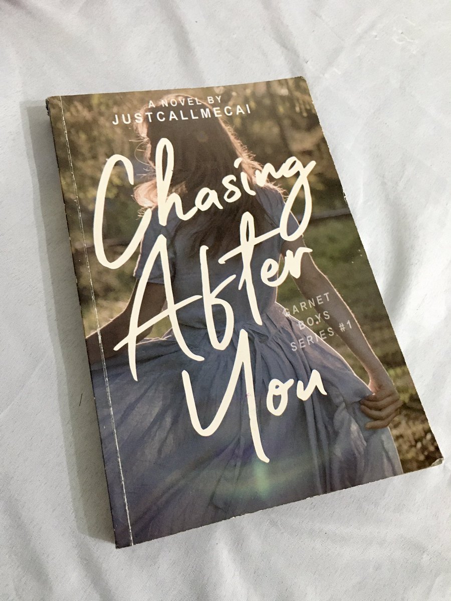 leivsie's tweet photo. 🐇 .  .  .  ꒰ wts lfb ph  .ᐟ ꒱
ㅤㅤ    #leihsells
╰⠀chasing after you book, garnet boys series #1 ♡

🥡 condi : mint 1o/1o

☎️ has small dents and scratches but barely noticeable!

🛒 ₱ 1oo php only + 50 sf 

💮 mod : ggx mop : gcash

# wts lfb ph ive wonyoung jennie pscom https://t.co/2TSRZIXk3o