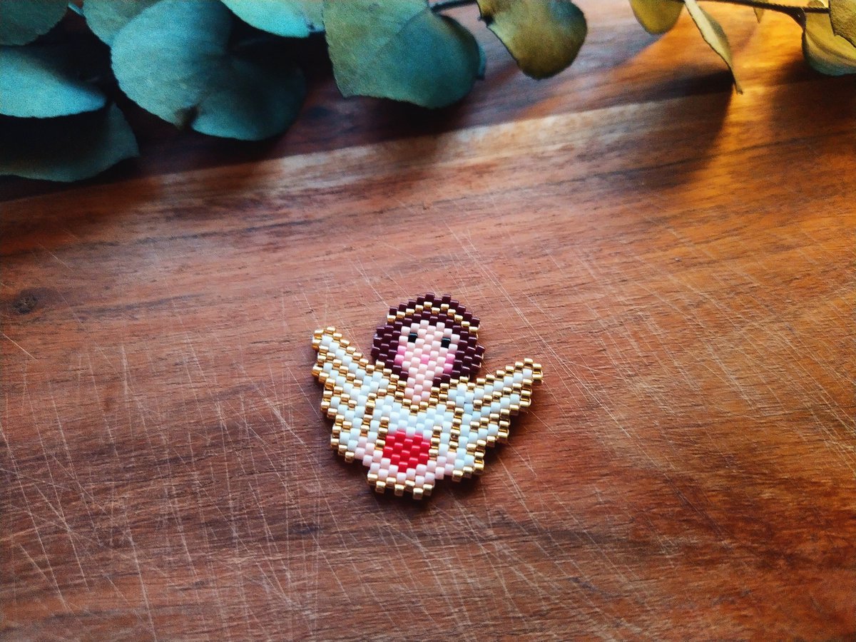 Almost December and almost time for me to put these up in the window. Mom used to have a string of angels in the window made of paper, for the holidays, now I have made my own! 🥰👼

#Angel #beads #handmade #holidays #miyuki #decoration