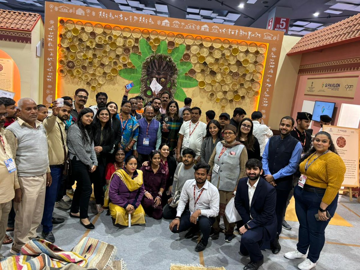 drkajal_ias's tweet photo. 🏆 Thrilled and honored to receive the Silver Award at IITF-23 for GI Pavilion! 🥈 Grateful for the recognition and proud of my incredible team. This achievement is a testament to our hard work and dedication. Thanks to all who supported us on this journey! 🙌 #SilverAward 🚀 https://t.co/2ss2rQvsVR