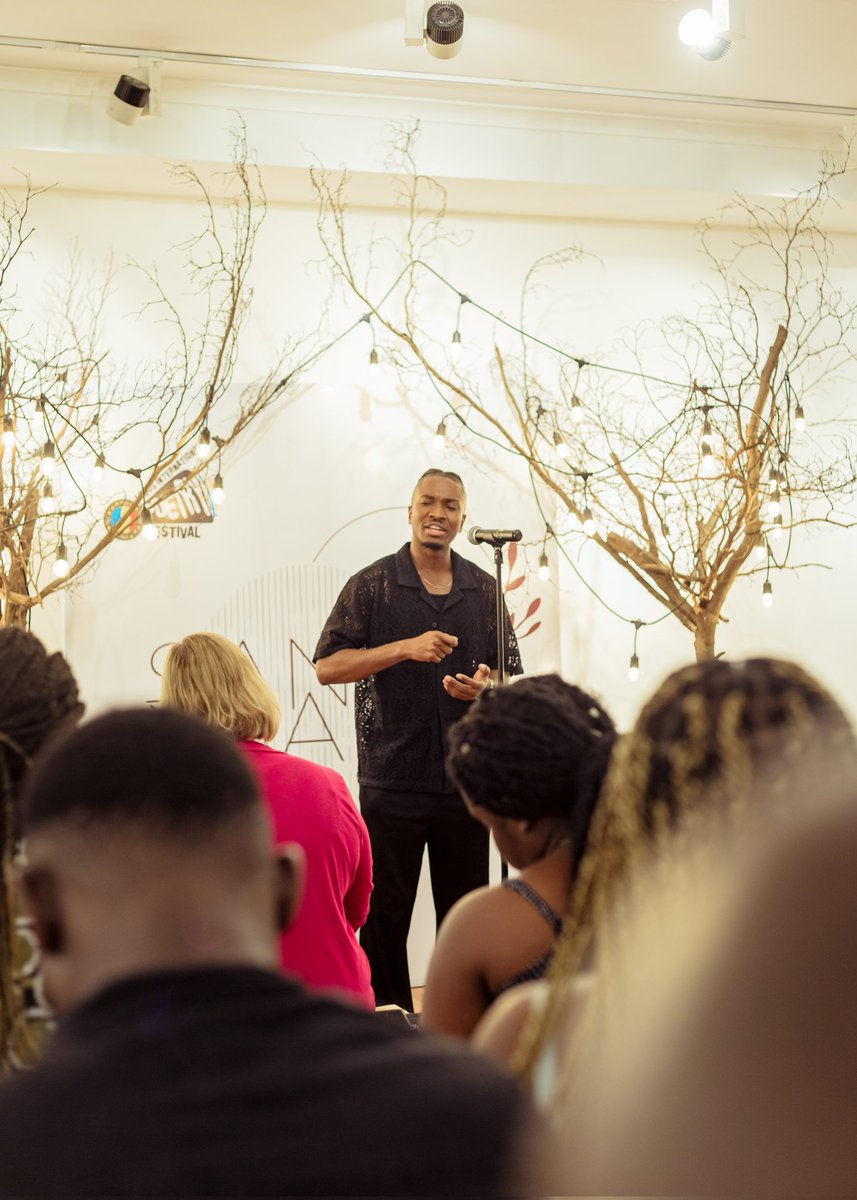 LagosPoetryFest's tweet photo. A night of poetry, music, with cocktails and finger foods to please both body and soul. A perfect opening of the Lagos International Poetry Festival 2023.
#sanctuary #LIPFest2023 #lagosinternationalpoetryfestival #lipfest #poetryfestival #poetrycommunity #lagos #bookfestival https://t.co/tVO0F6u6K5