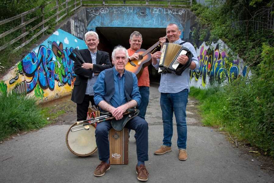 Tuesday Night Live: THE HUNCH 28th Nov Doors 7.00pm Music 7.15pm Hard hitting Irish, Americana & Latin Folk with a generous dash of humour. Their album ‘Released’ came out earlier this year. Tickets £7/£6 from HEART reception and online @LeedsGigGuide @LeedsInspired