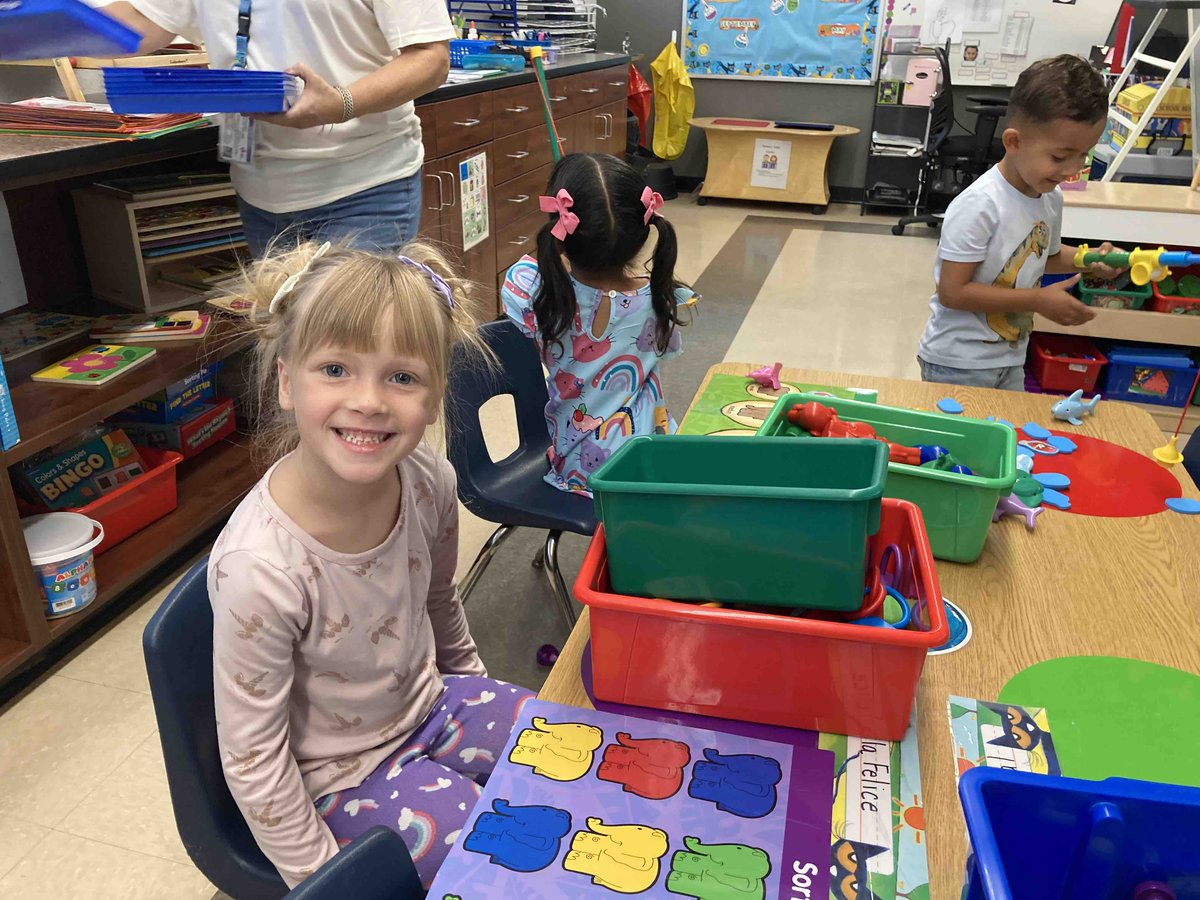 BesdPandas's tweet photo. The happiest place on earth 🫶 Preschool land!!! https://t.co/AhqrveUnGn