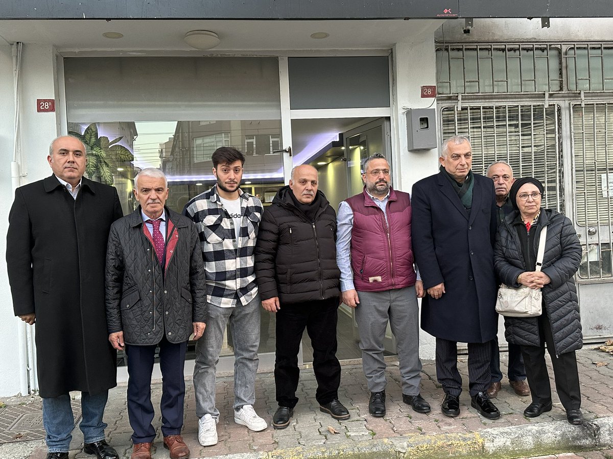 AK Parti İstanbul Büyükşehir Belediye Başkanı Aday Adayı olarak başlattığımız “Yeniden Başlat” kampanyası ziyaretlerimiz kapsamında Maltepe eski Yalı Mahallesi Başkanımız Sinan Yıldız'la buluştuk. Sayın Başkan'a sıcak karşılaması ve misafirperverliği için çok teşekkür ediyorum.…