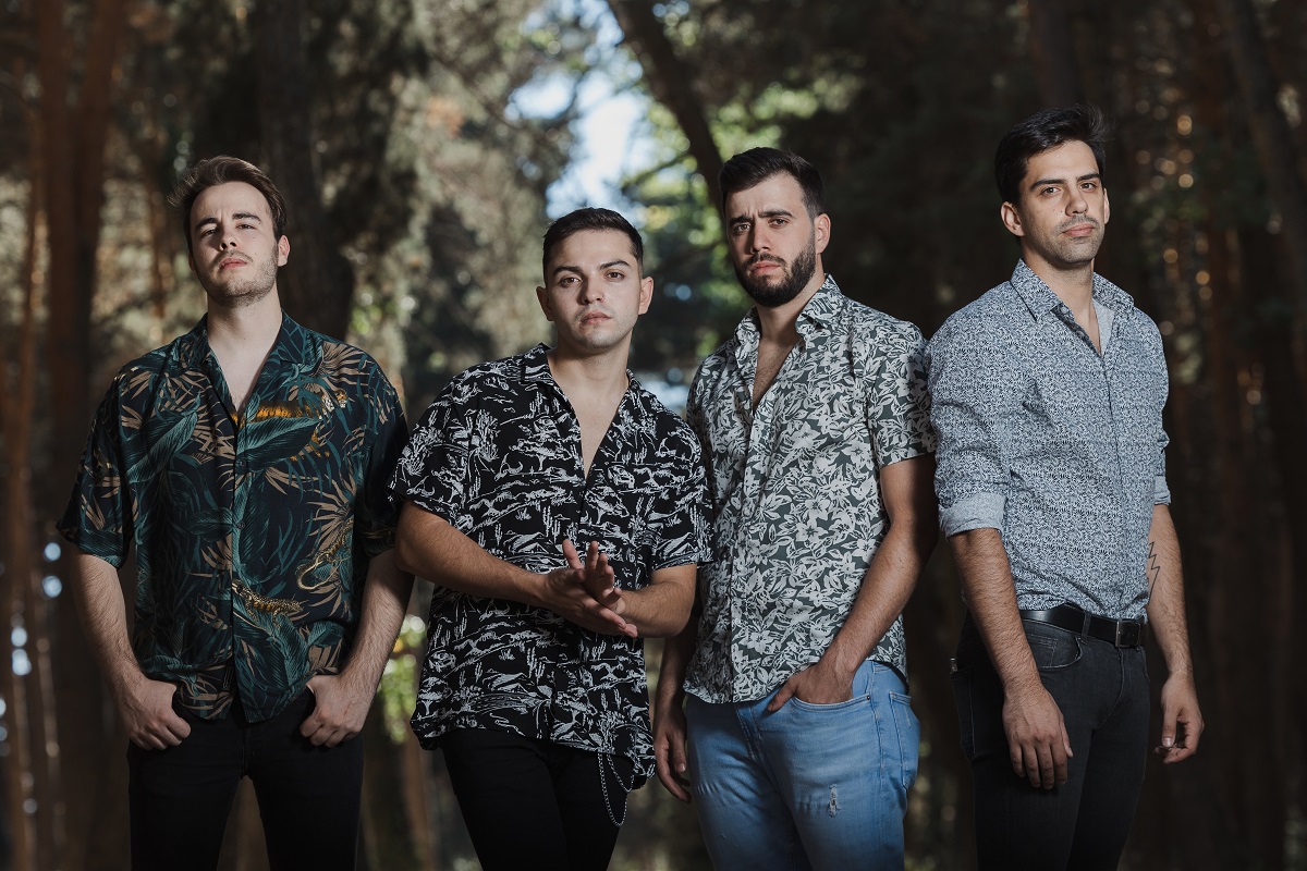 Quinto Elemento han publicado recientemente su primer larga duración, que lleva por título "Inmortales".

Hacemos con ellos un recorrido por cada una de las canciones que componen este trabajo.

crazyminds.es/reportajes/can…