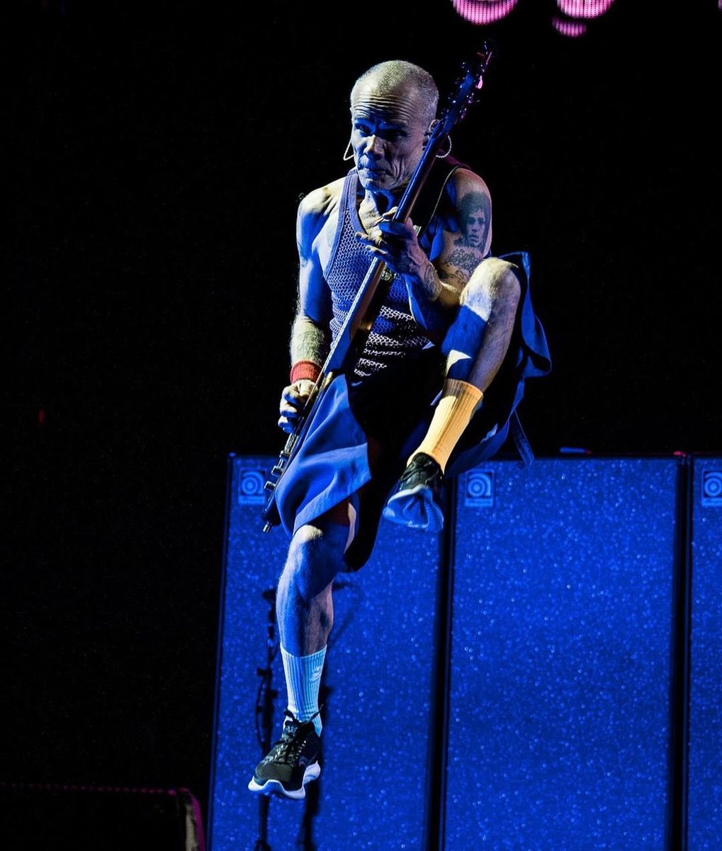 RHCP Paraguay (@rhcp_py) on Twitter photo Ayer los <a href="/ChiliPeppers/">Red Hot Chili Peppers</a> se despidieron de Sudamerica en BsAs con una playlist más que hermosa
Pasaron por Costa Rica, Brasil, Chile y Arg con muchas sorpresas, mucha buena música, mucha energía y claro, mucho funk de alta calidad 🎶🌶️. Esperamos volver a verlos pronto por 🇵🇾 Ayer los <a href="/ChiliPeppers/">Red Hot Chili Peppers</a> se despidieron de Sudamerica en BsAs con una playlist más que hermosa
Pasaron por Costa Rica, Brasil, Chile y Arg con muchas sorpresas, mucha buena música, mucha energía y claro, mucho funk de alta calidad 🎶🌶️. Esperamos volver a verlos pronto por 🇵🇾