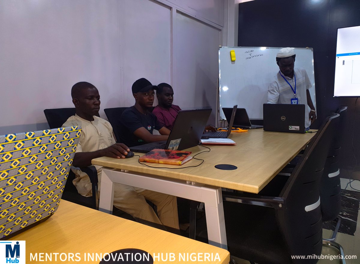 mihubnigeria's tweet photo. Uncover the hidden treasures within data as you journey through our Deep Dive into Data Analytics course. Transform information into intelligence and become the captain of analytics! 🗝️📊 #DataCaptain #DeepDiveAnalytics #dataanalytics #datadiscovery
#cousera #gomycode https://t.co/i23MzgT7rK