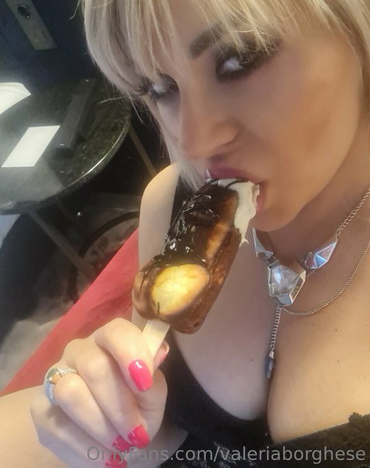 che vi fa pensare?... https://t.co/OOawZaSHYK