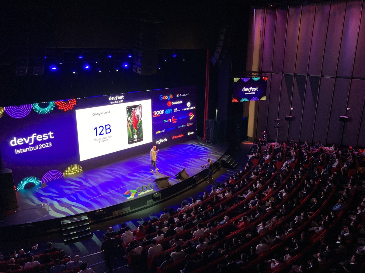 GDGIstanbul's tweet photo. Devfest İstanbul has been completed yesterday at UNİQ İstanbul.

Let’s see the numbers📈

53 Speakers⭐️
47 Sessions🎤
5 Tracks🎬
3000+ Attendees👥

We are very proud of made it happen with all togather.

Thank everyone who attended.
Thanks all who sponsored. 
Thanks to our lovely Crew who worked on this for all the year.

See you all next year👋🏻