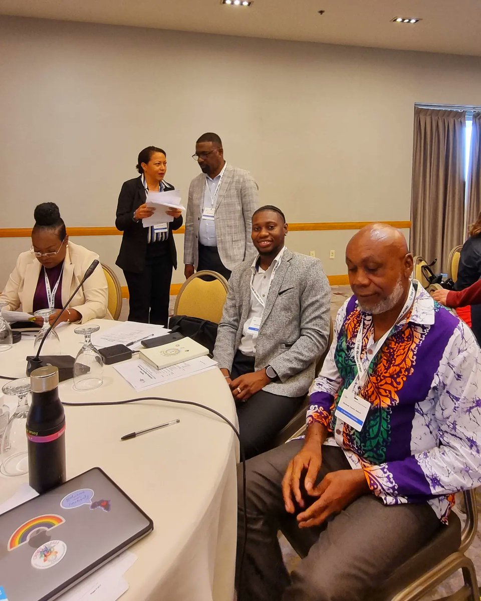 EC_Equality's tweet photo. Daniell Daphness #ECADE's project officer, transgender outreach at the Global Fund Caribbean Workshop with Board members Joan Didier- OECS RCM &amp; Windfield Tannis-Abbot- CARE SVG. Staff member Maria Fontenelle reps civil society on Saint Lucia's CCM.
#endhiv #endtransphobia https://t.co/8XOzUCdw3v