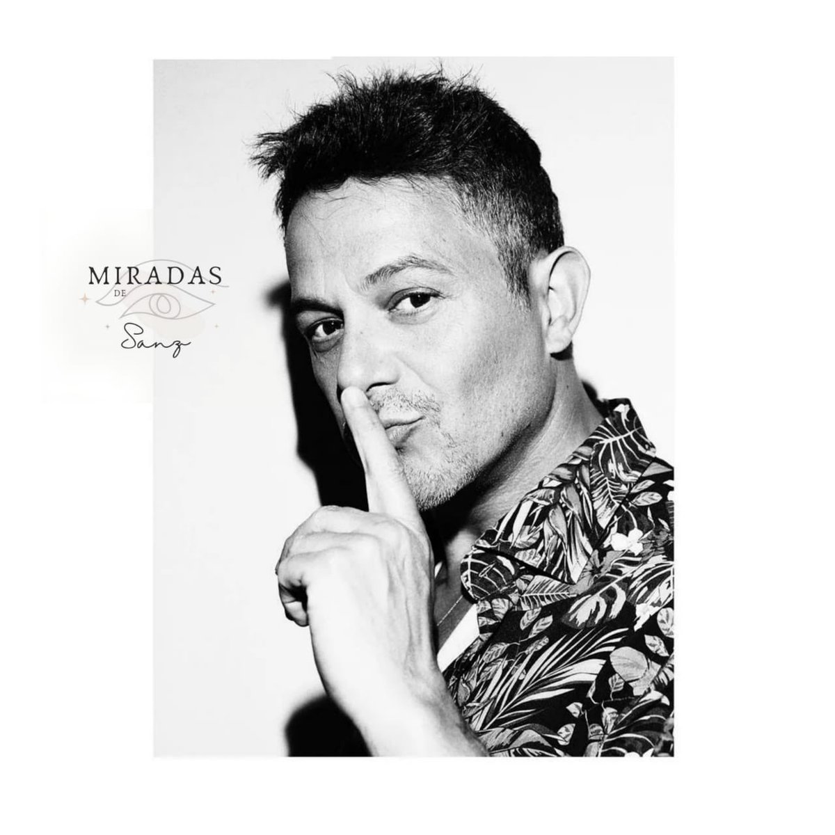 MiradASDeSanz's tweet photo. Silencio...los lunes iniciamos con música de @AlejandroSanz 🥷🏻
Por cierto....
¿Nos siguen en redes TikTok, Instagram, FaceBook, X y Thereads búscanos cómo :
MiradasDeSanz
#AlejandroSanz #SanzEnVivo #MiradasDeSanz #Sanz #DeSanz #MoodSanzero #MúsicaDeAlejandroSanz https://t.co/fZfGuTvgGV