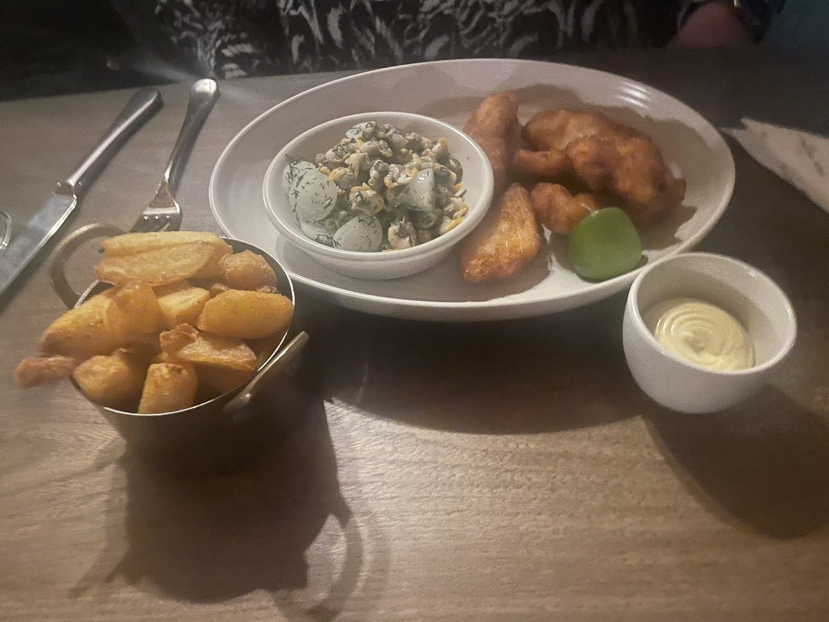 TOTAL CORNWALL tweet media