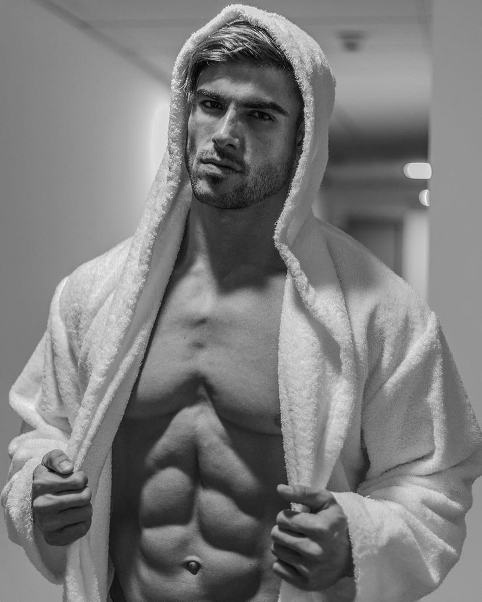 KING0FMUSCLES's tweet photo. 𝖱𝖴𝖫𝖤𝖲 https://t.co/Slx6M7nqxP