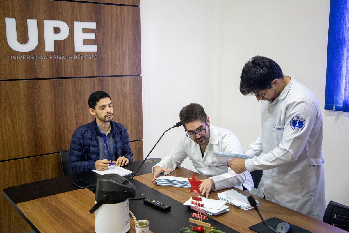 upecde's tweet photo. La Universidad Privada del Este (UPE) ha dado un paso significativo en su compromiso con la salud al completar la entrega de resultados de análisis de hemograma y Antígeno Prostático a sus funcionarios. #noviembreazul #universidadprivadadeleste #UPE

https://t.co/4fEw1UR7Z0 https://t.co/Q6VDDEB2h8