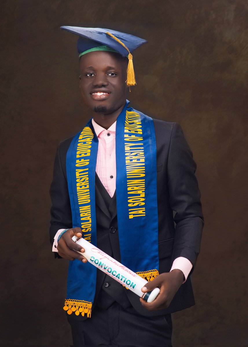 officialsamblog's tweet photo. Congratulations to me.
Official a graduate
Class 2023.
Let's start pushing some pixels✌️✌️✌️
#tasuedconvocation #tasuedconvocation23 #convocation #class23 https://t.co/6VNESYwVBs