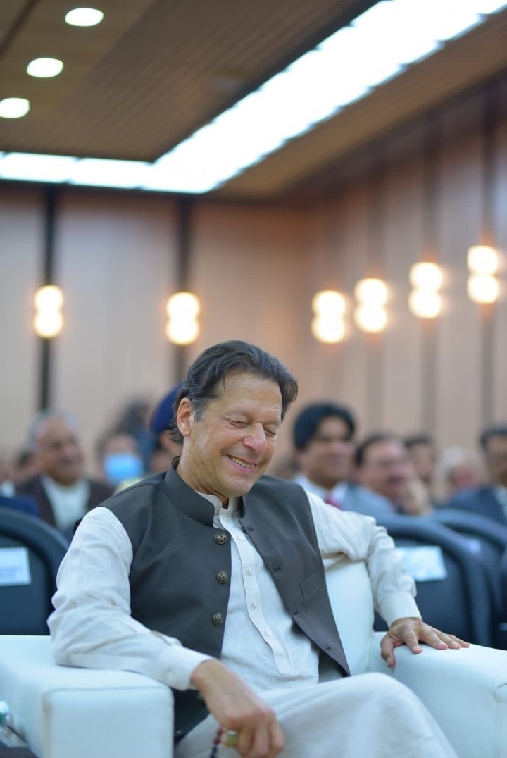 وہ شخص جس کے بغیر ہم ایک لمحہ بھی گزار نہیں سکتے ہیں۔
آج ہم نے اس کے بغیر ہم نے 115 دن گزارے ہیں۔
انشاءاللہ ایک ایک دن کا حساب ہو گا۔
#قومی_لیڈر_کو_رہا_کرو