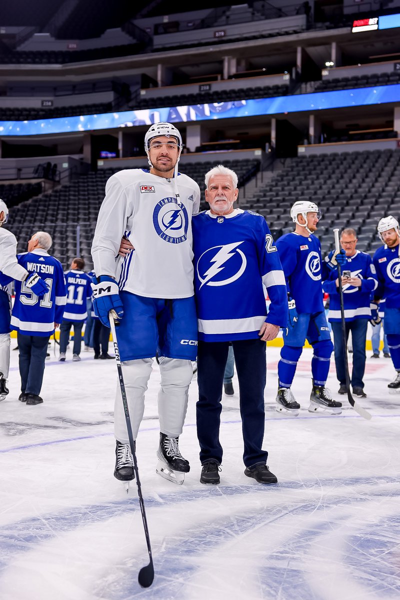 TBLightning's tweet photo. Copy 👉 Paste 

#DadsTrip https://t.co/oWFNnm3EeC