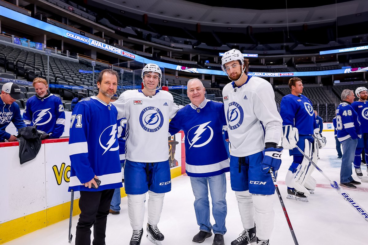 TBLightning's tweet photo. Copy 👉 Paste 

#DadsTrip https://t.co/oWFNnm3EeC